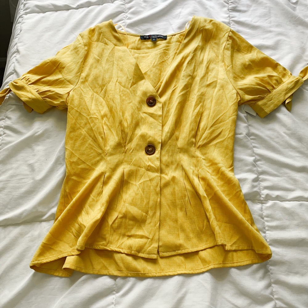 Boutique Yellow Blouse Top
